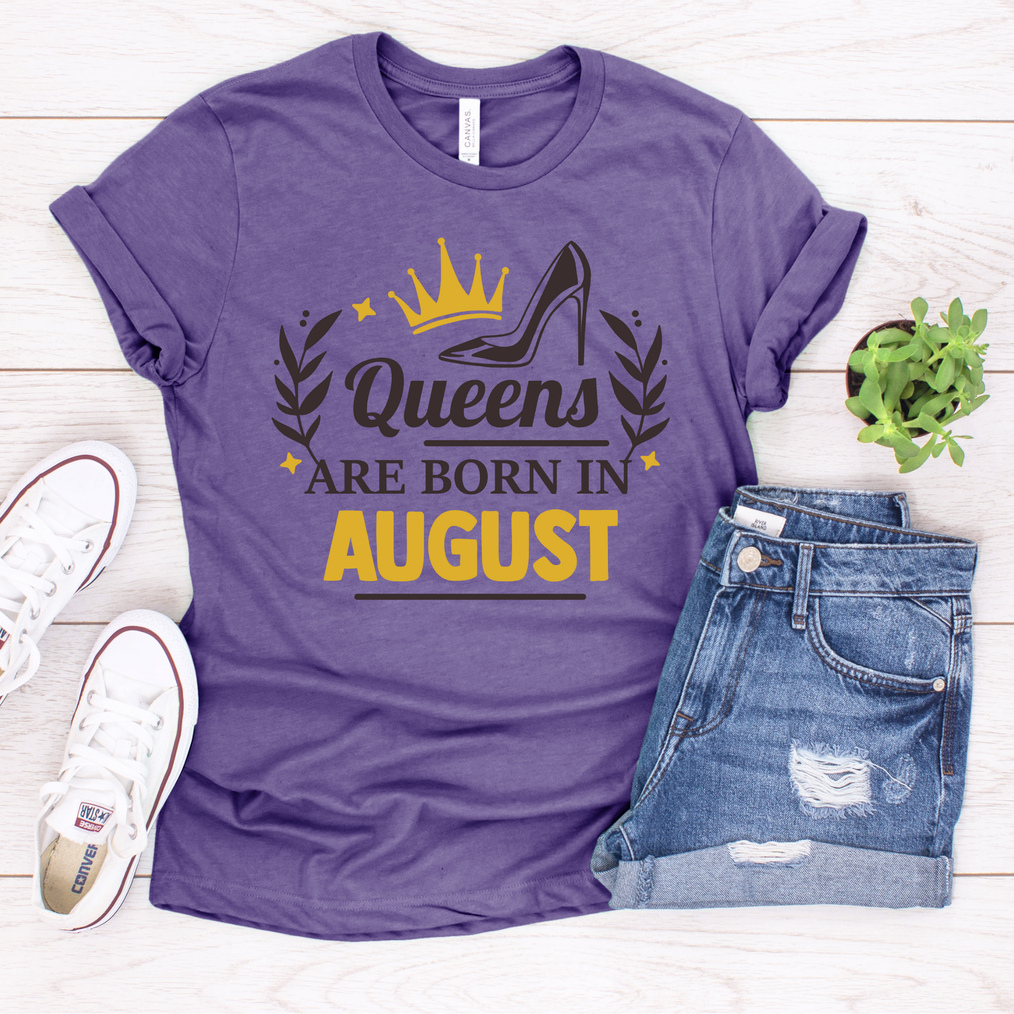 August Birthday Queen T-Shirt